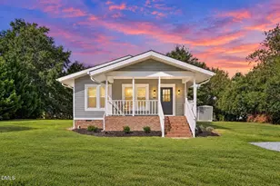 610 S Wakefield St, Zebulon, NC 27597 - Photo 1