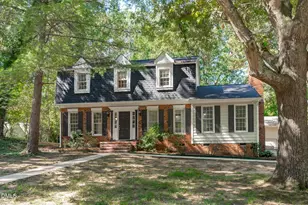 600 Churchill Dr, Chapel Hill, NC 27517 - Photo 2