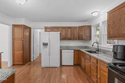 600 Churchill Drive, Chapel Hill, NC 27517 - Photo 14