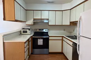 340 Summerwalk Cir, Chapel Hill, NC 27517 - Photo 6