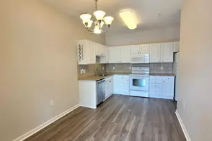 2511 Huntscroft Ln, Raleigh, NC 27617 - Photo 4