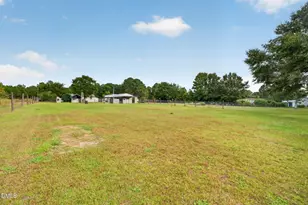209 Chic Ennis Rd, Coats, NC 27521 - Photo 38