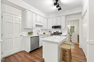 6122 Friars Walk Pl, Raleigh, NC 27609 - Photo 4