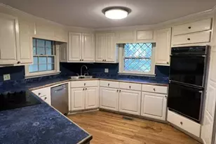 204 Edgewood Dr, Oxford, NC 27565 - Photo 16