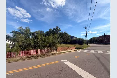 102 N Maple Street, Durham, NC 27703 - Photo 2