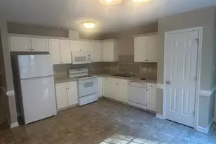 350 Opal Ln, Clayton, NC 27520 - Photo 4