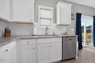 26 Greenhouse St, Zebulon, NC 27597 - Photo 12