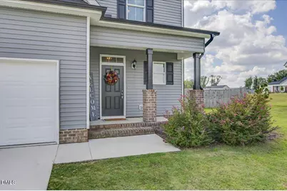 26 Greenhouse Street, Zebulon, NC 27597 - Photo 2