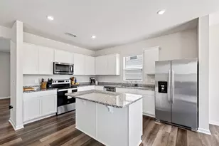 1520 Crested Iris St, Raleigh, NC 27604 - Photo 2