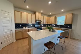 375 Rockhaven Dr, Fuquay Varina, NC 27526 - Photo 2