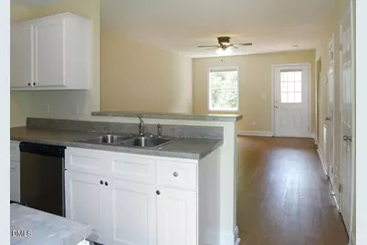515 S Merritt Mill Road #B, Chapel Hill, NC 27516 - Photo 4
