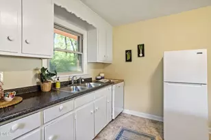 804 E Ellerbee St, Durham, NC 27704 - Photo 18