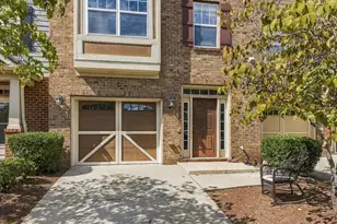290 Linden Park Ln, Cary, NC 27519 - Photo 2