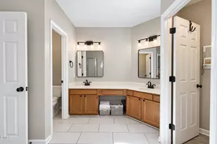325 Bond Lake Dr, Cary, NC 27513 - Photo 24