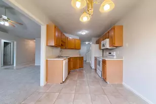 5239 Heather St, Hope Mills, NC 28348 - Photo 4