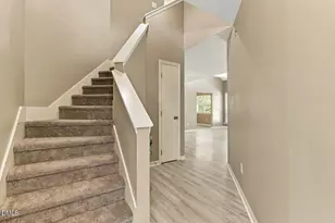 407 Gooseneck Dr, Cary, NC 27513 - Photo 2