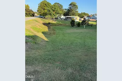 401 W F Street, Erwin, NC 28339 - Photo 4