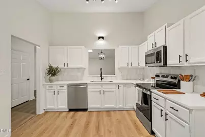 6260 Fountainhead Drive, Raleigh, NC 27609 - Photo 6