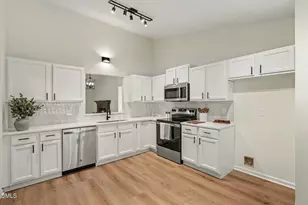 6260 Fountainhead Dr, Raleigh, NC 27609 - Photo 6