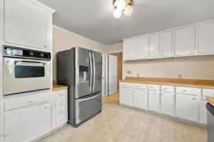 100 E C St, Erwin, NC 28339 - Photo 6