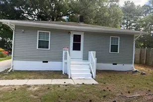 118 N Bullock St, Henderson, NC 27536 - Photo 2