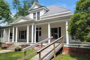 104 S New St, Whitakers, NC 27891 - Photo 18