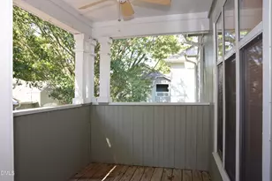 1221 Westview Ln, Raleigh, NC 27605 - Photo 16