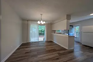 904 N Lee St, Zebulon, NC 27597 - Photo 10