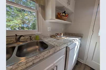 904 N Lee Street, Zebulon, NC 27597 - Photo 28