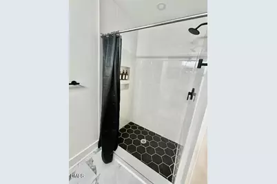 804 Maple Avenue, Burlington, NC 27215 - Photo 2