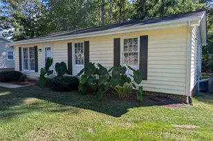118 E McIver St, Zebulon, NC 27597 - Photo 2
