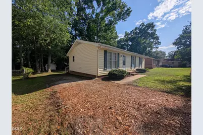 118 E McIver Street, Zebulon, NC 27597 - Photo 4