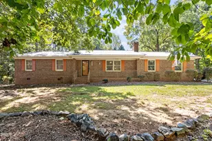8304 Hillcrest Farm Rd, Sanford, NC 27330 - Photo 4