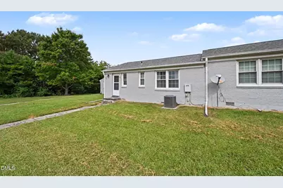 1700 Roslyn Drive #27d, Burlington, NC 27215 - Photo 14