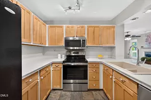 512 Springfork Dr, Cary, NC 27513 - Photo 18
