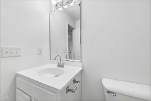 404 McKinley Ct, Mebane, NC 27302 - Photo 12