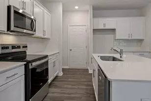 316 Chapel St, Fuquay Varina, NC 27526 - Photo 6