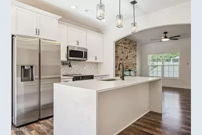 391 S Stephens Street, Southern Pines, NC 28387 - Photo 4