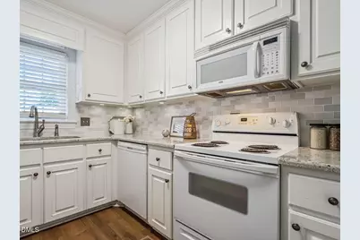 512 Olde Towne Drive, Sanford, NC 27330 - Photo 14