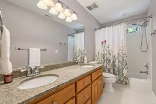 200 Killingsworth Dr, Cary, NC 27518 - Photo 36