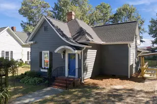 113 W Sycamore St, Zebulon, NC 27597 - Photo 4