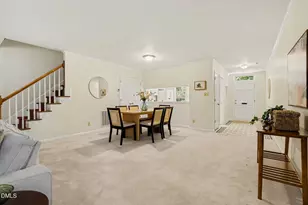 318 McCauley St, Chapel Hill, NC 27516 - Photo 8