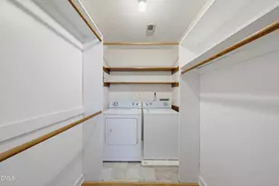 209 Carmichael Ct, Cary, NC 27511 - Photo 20