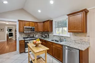 405 Frank St, Raleigh, NC 27604 - Photo 12