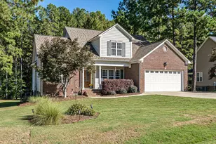420 Falls Dr, Clayton, NC 27527 - Photo 2