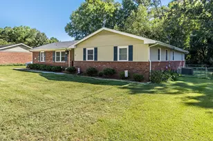 705 Lakeside Dr, Garner, NC 27529 - Photo 2