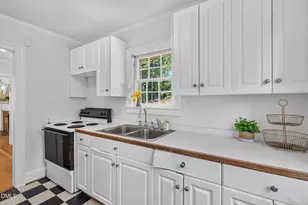 1829 Arlington St, Raleigh, NC 27608 - Photo 14