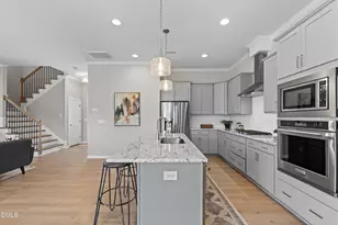 916 Market House Wy, Cary, NC 27518 - Photo 10