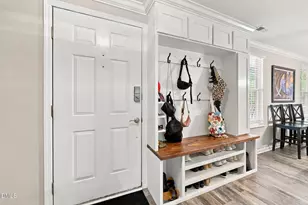 2117 Treverton Pl, Raleigh, NC 27609 - Photo 4
