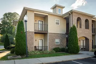 100 Thornton Ct, Greensboro, NC 27407 - Photo 2